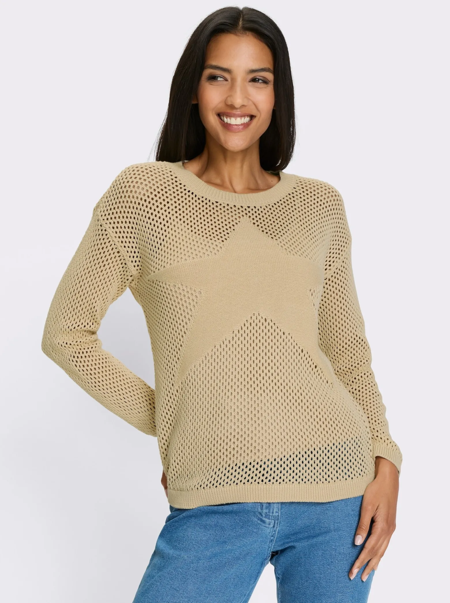 Ajourpullover mit eingestricktem Stern vorne