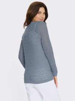 Ajourpullover mit eingestrickten Punkten
