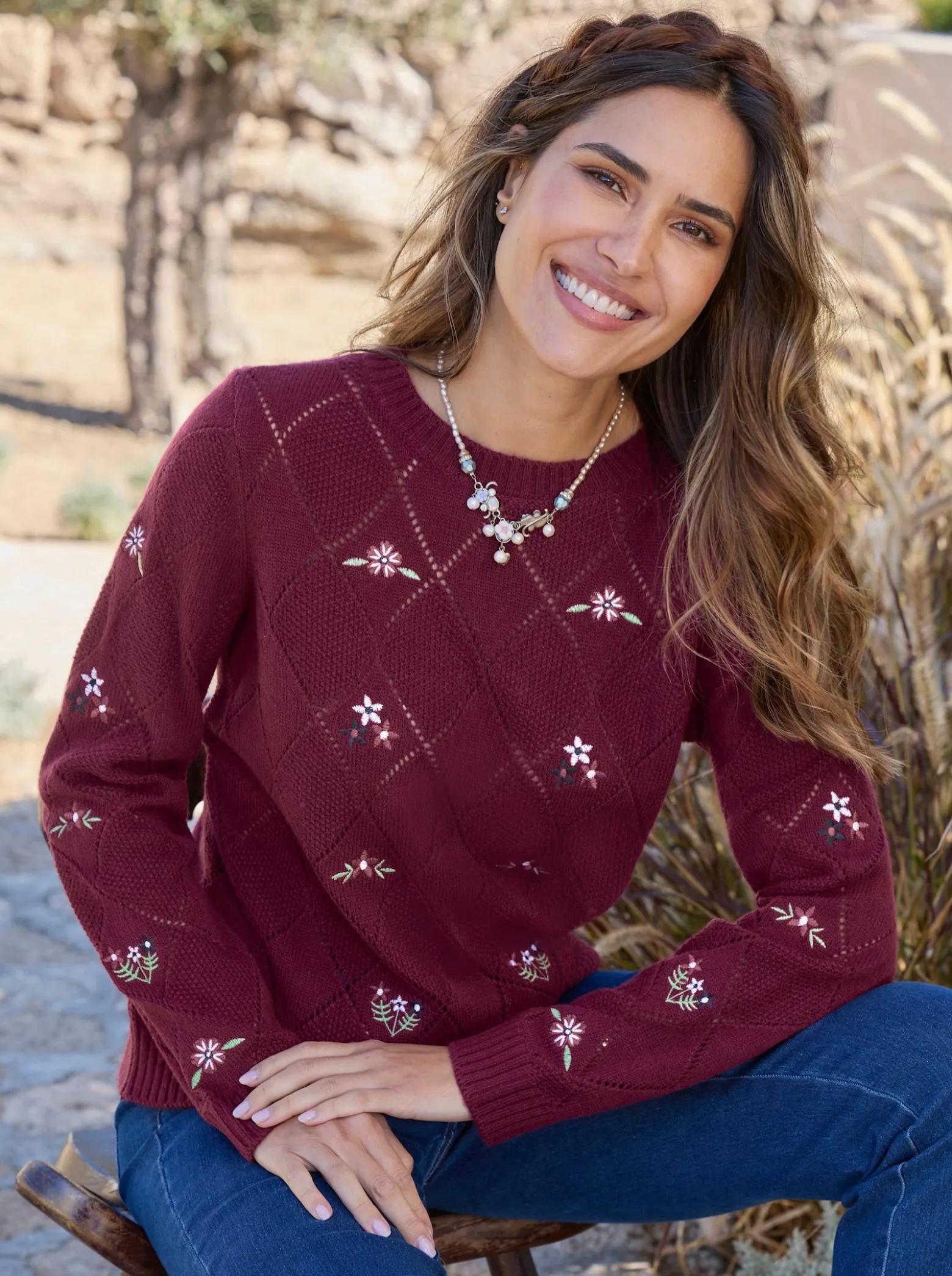 Ajourpullover mit floraler Stickerei