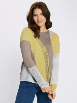 Ajourpullover mit Intarsien-Strickmuster