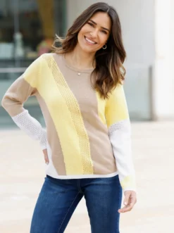 Ajourpullover mit Intarsien-Strickmuster
