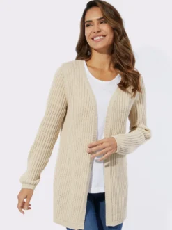 Ajourstrickjacke in offener Form