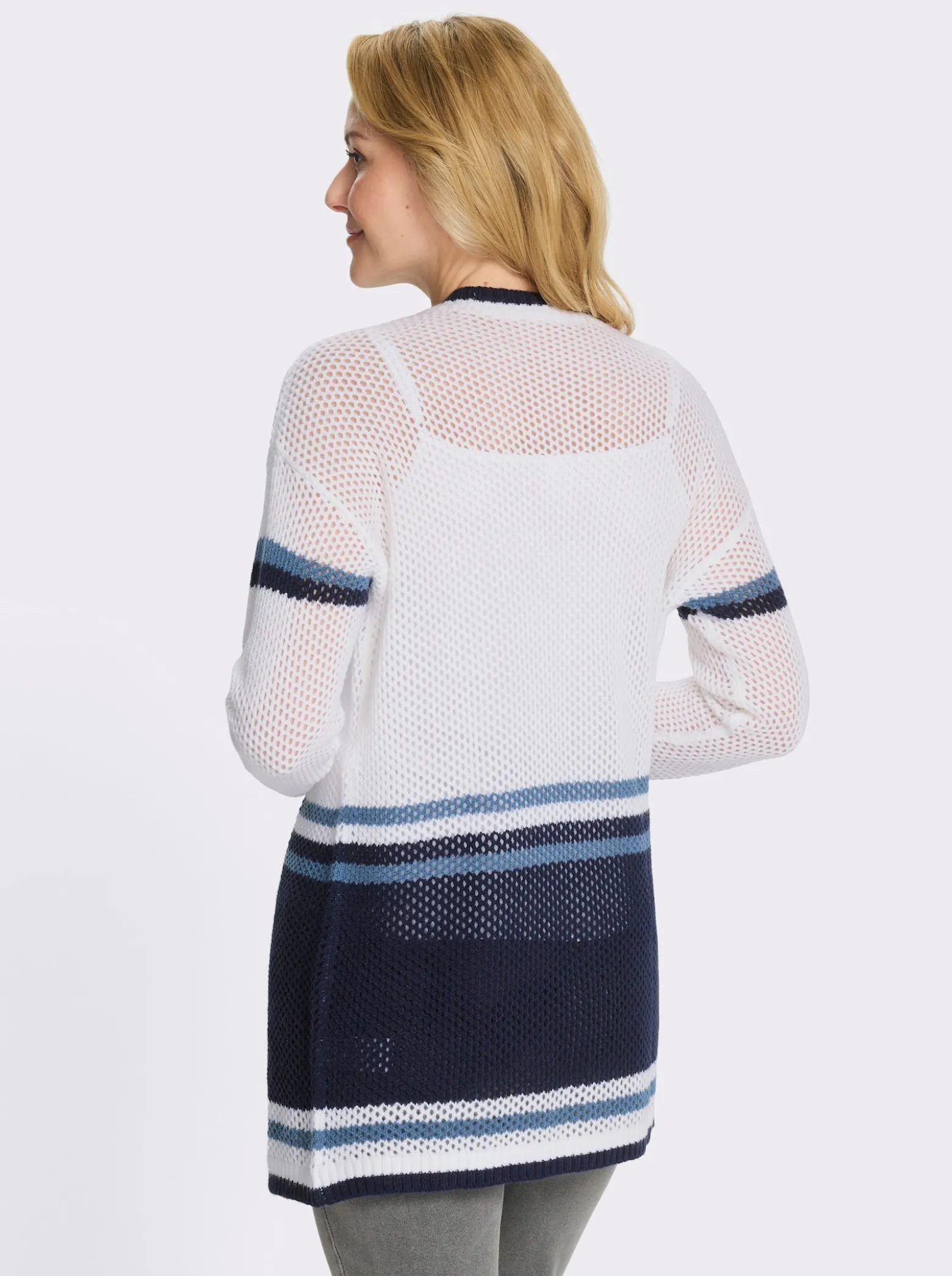 Ajourstrickjacke in offener Longform