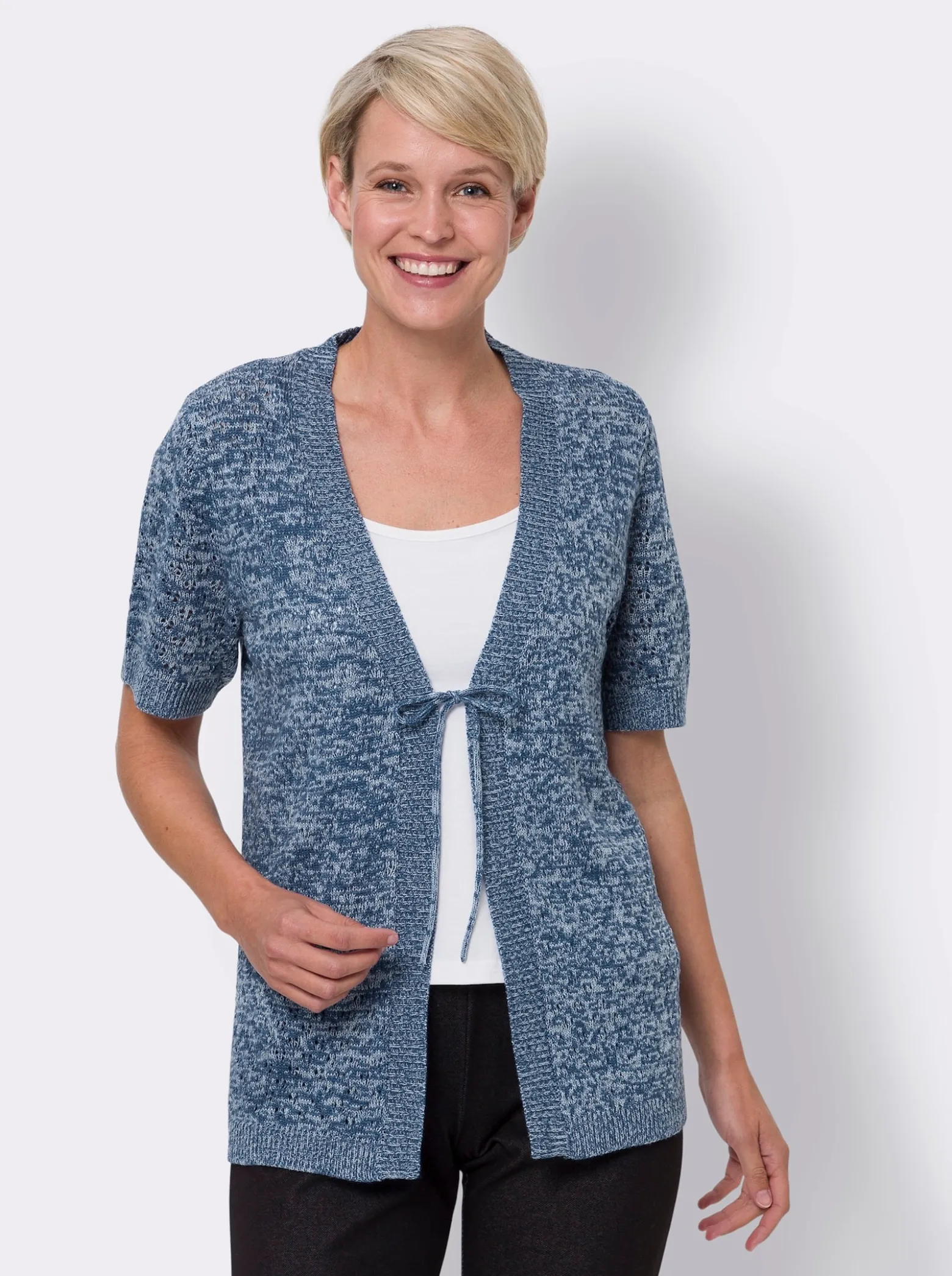 Ajourstrickjacke mit Bindeband
