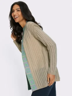 Ajourstrickjacke mit Bordüre