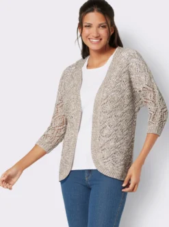 Ajourstrickjacke mit Fledermaus-Ärmeln