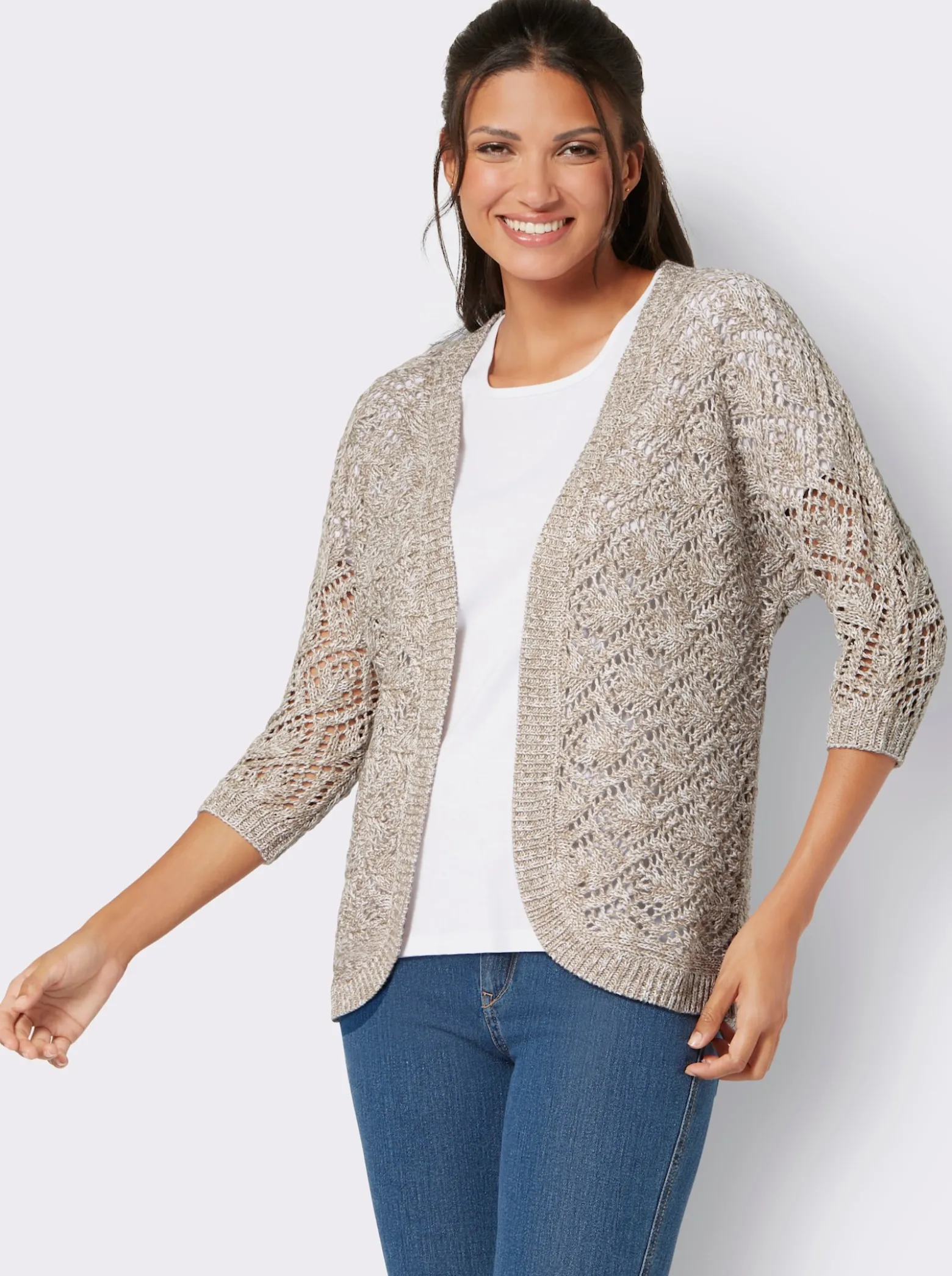 Ajourstrickjacke mit Fledermaus-Ärmeln