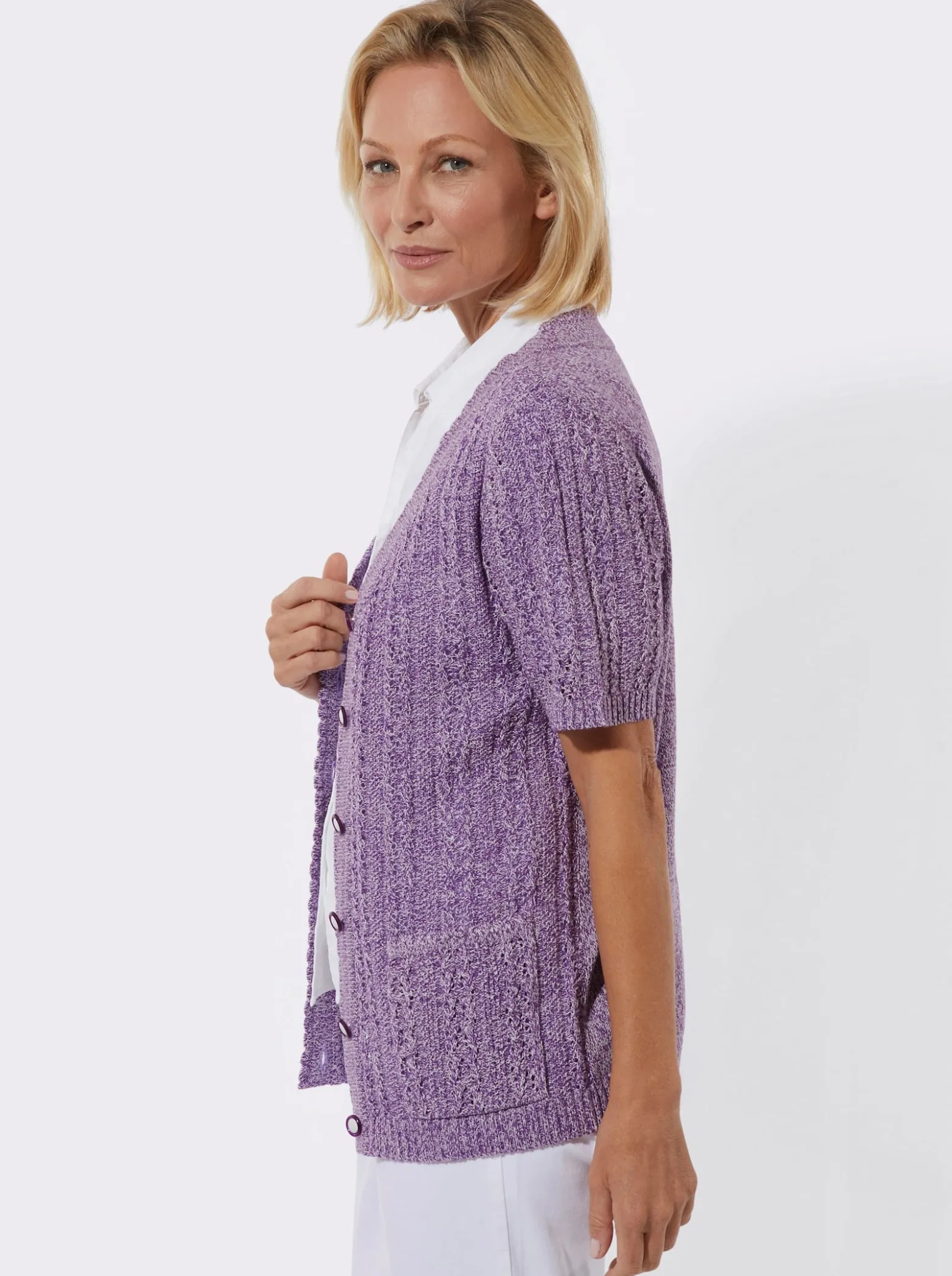 Ajourstrickjacke mit Taschen, aufgesetzt