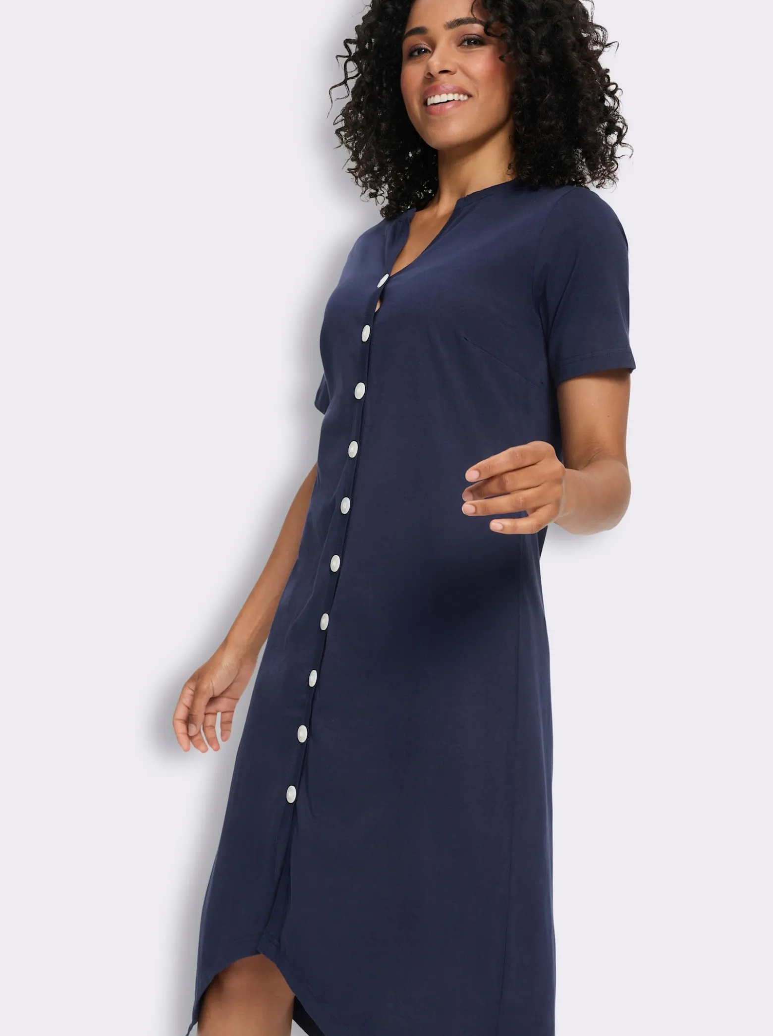 A-Linien-Kleid mit durchgehender Knopfleiste