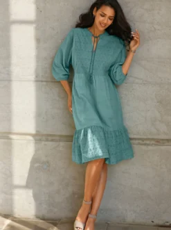 Baumwollkleid mit Lochstickerei