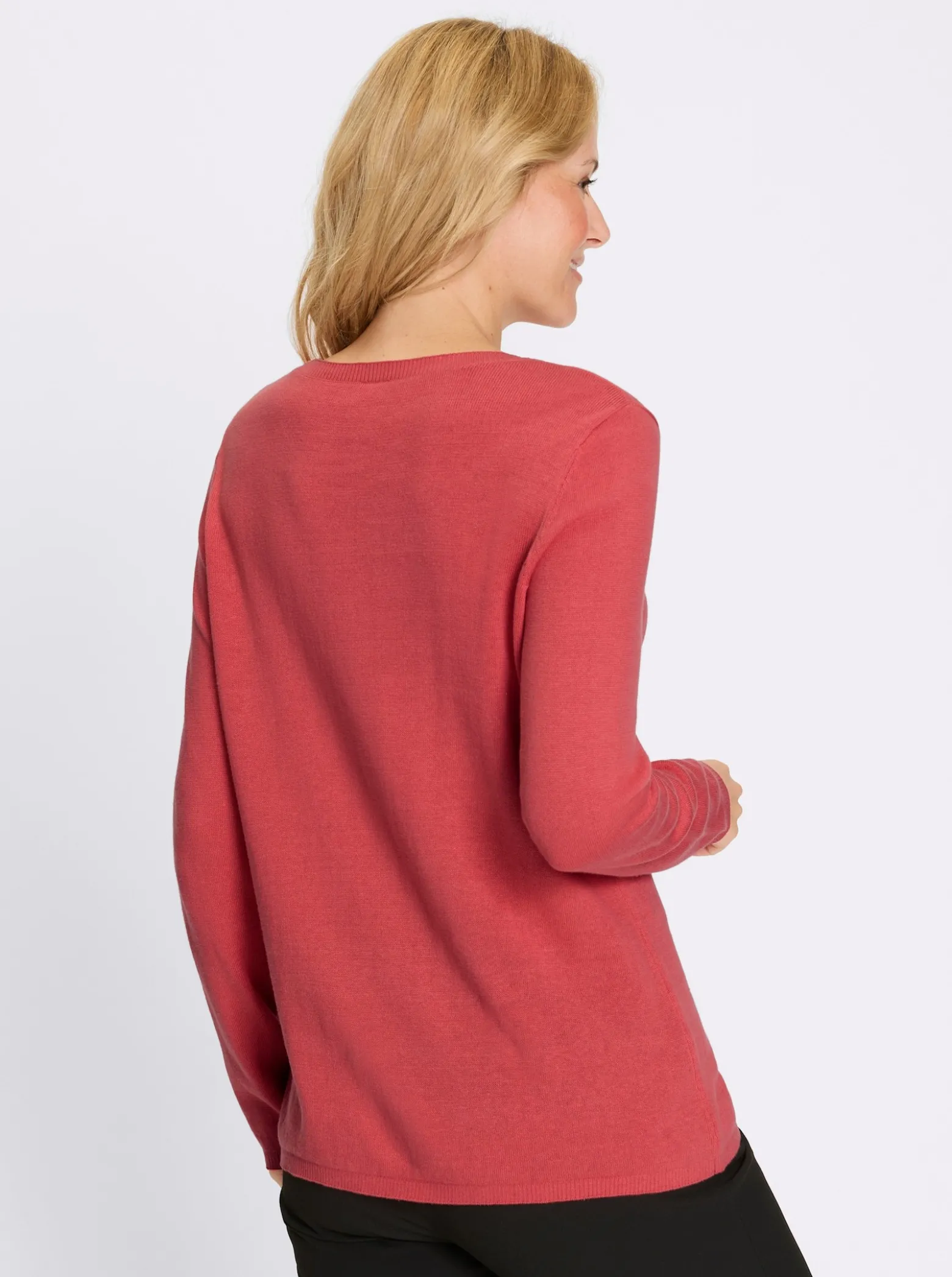 Baumwollpullover mit Zopfmuster im Vorderteil