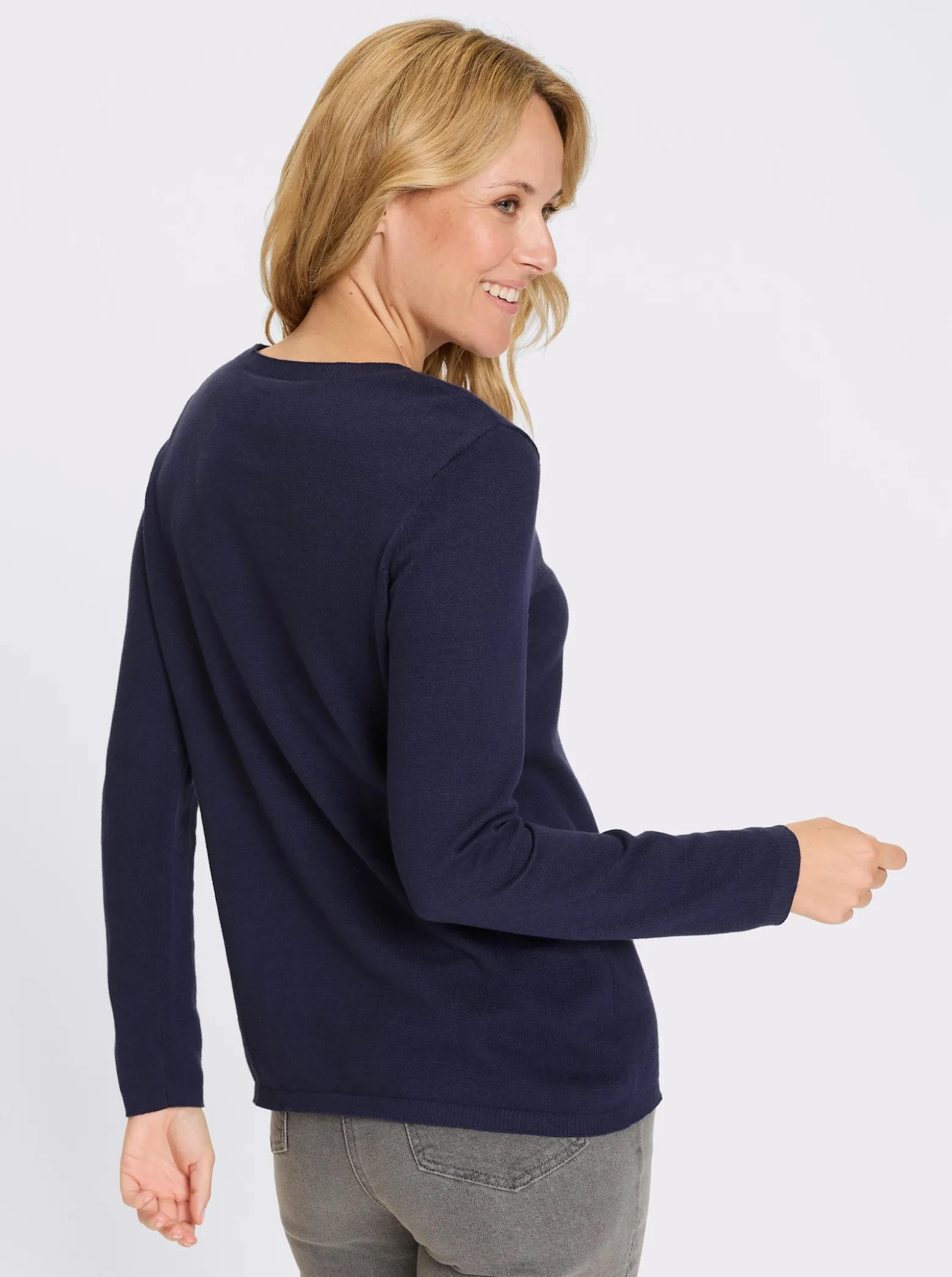 Baumwollpullover mit Zopfmuster im Vorderteil