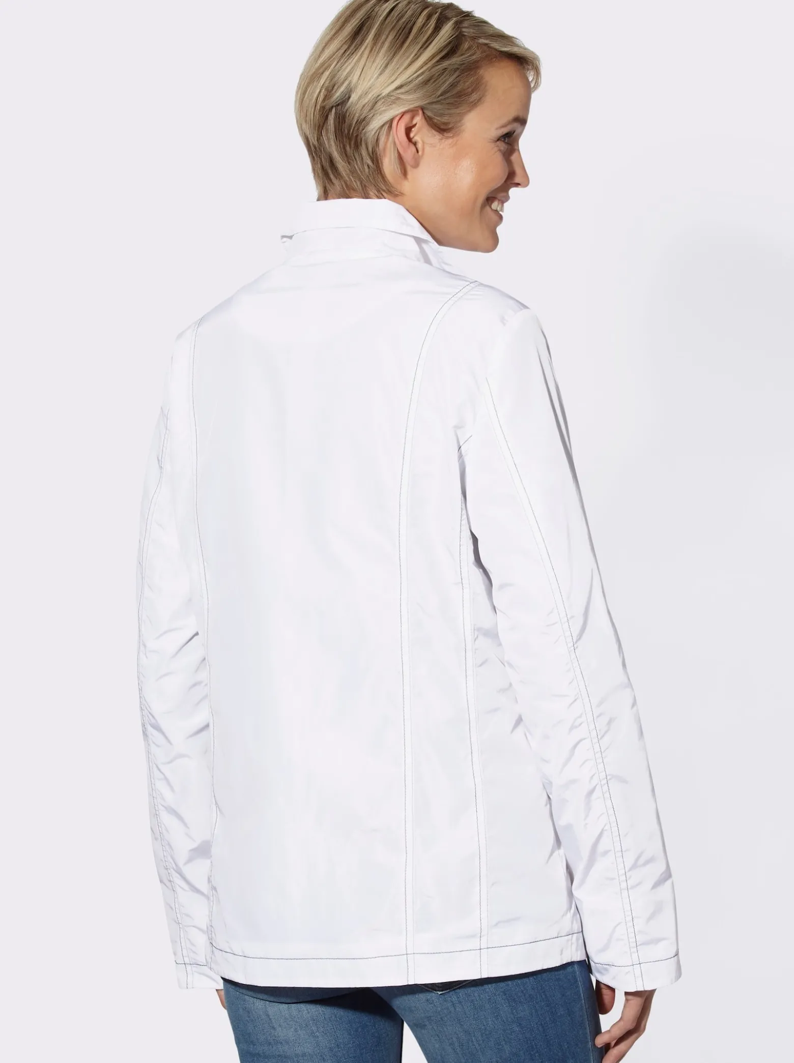 Übergangsjacke mit kontrastfarbigen Ziernähten