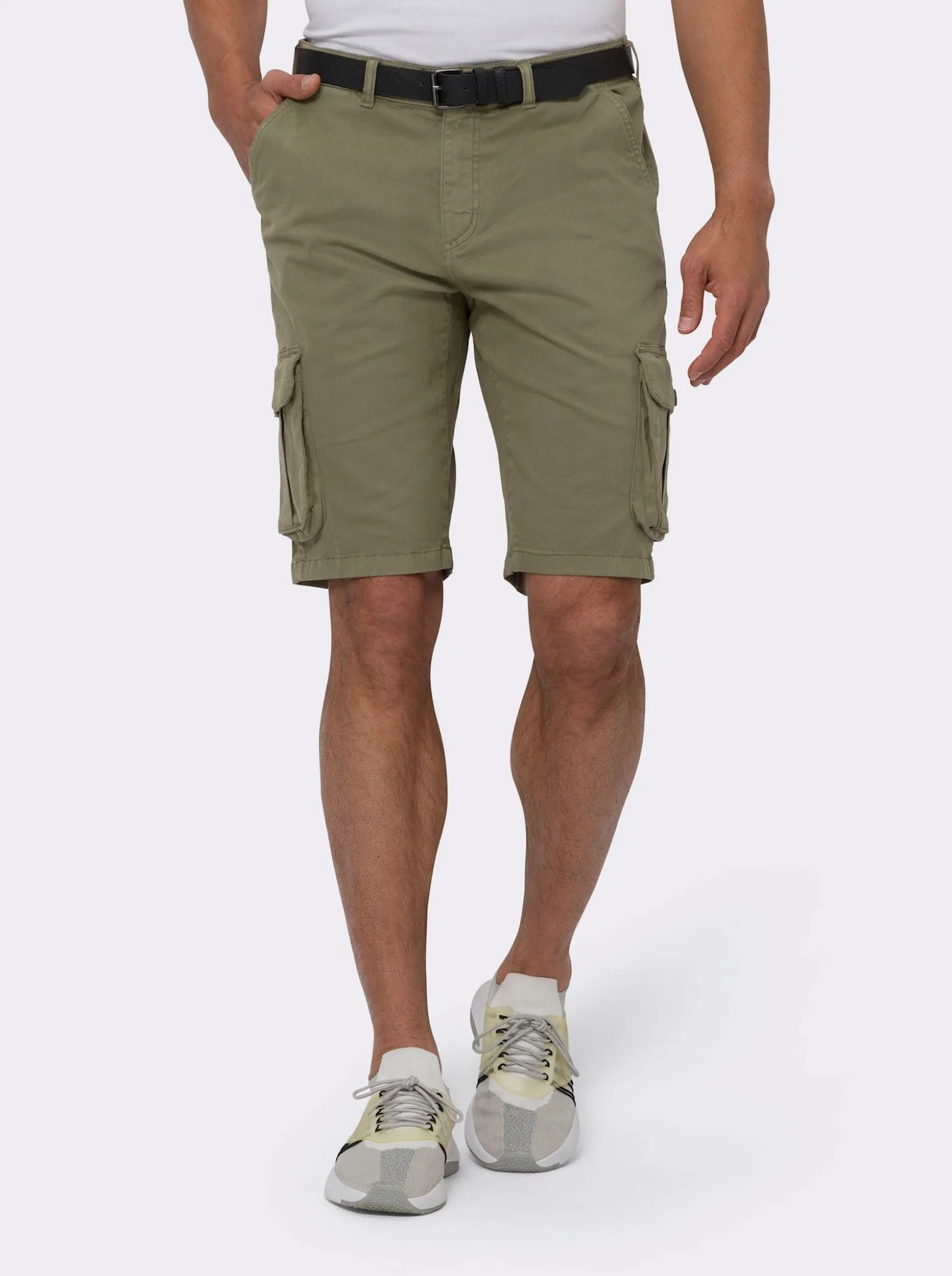 Bermudas inklusive Gürtel