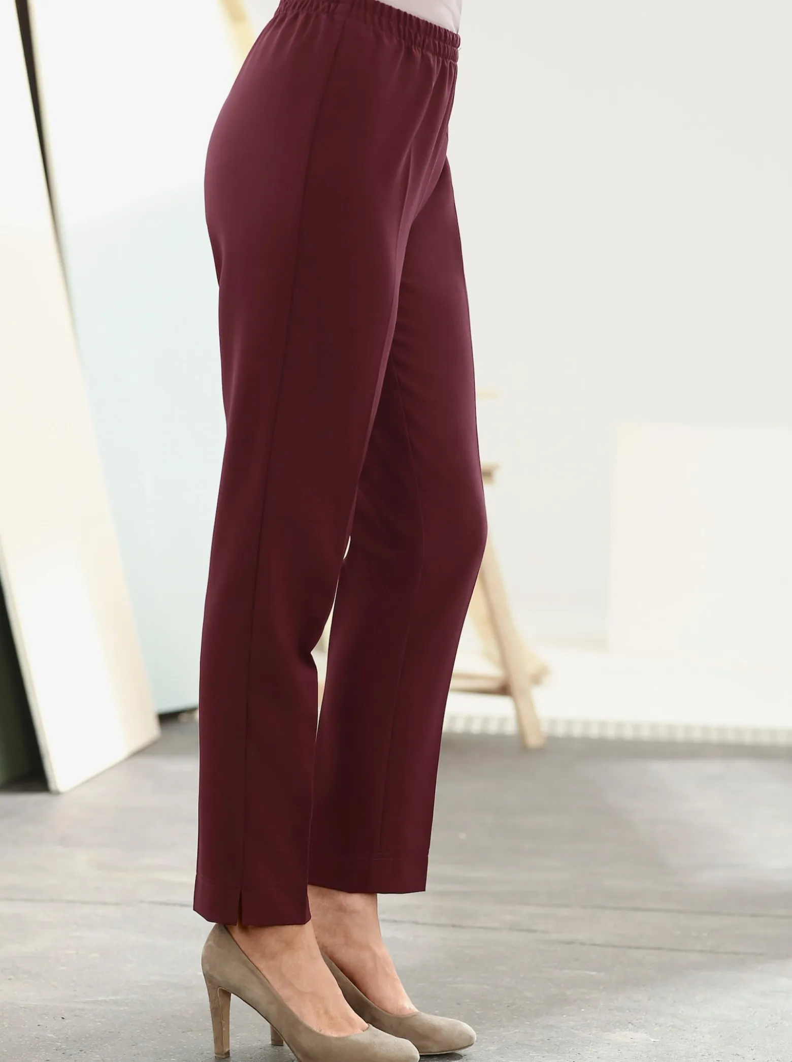 Bügelfaltenhose in Schlupfform