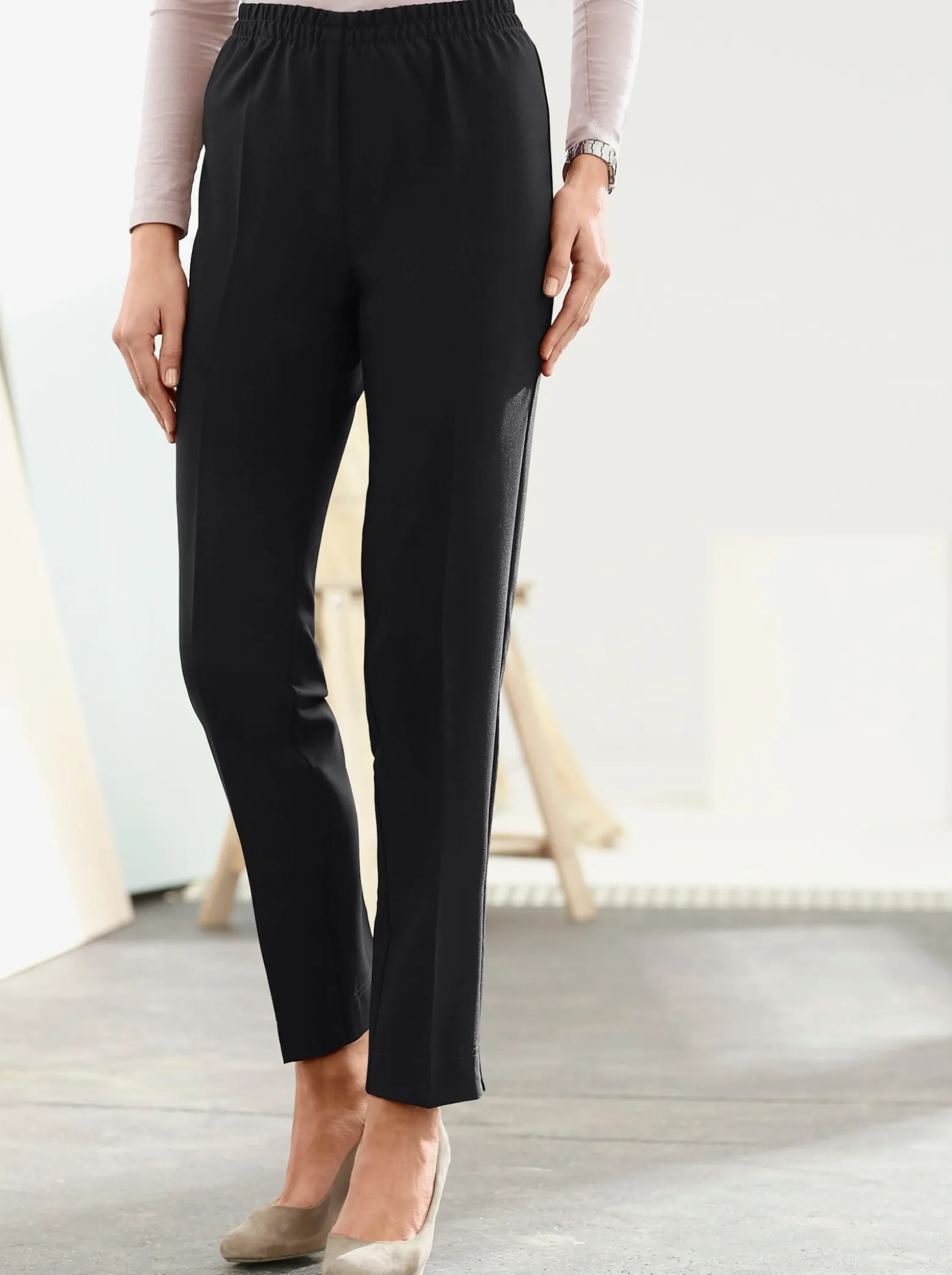 Bügelfaltenhose in Schlupfform
