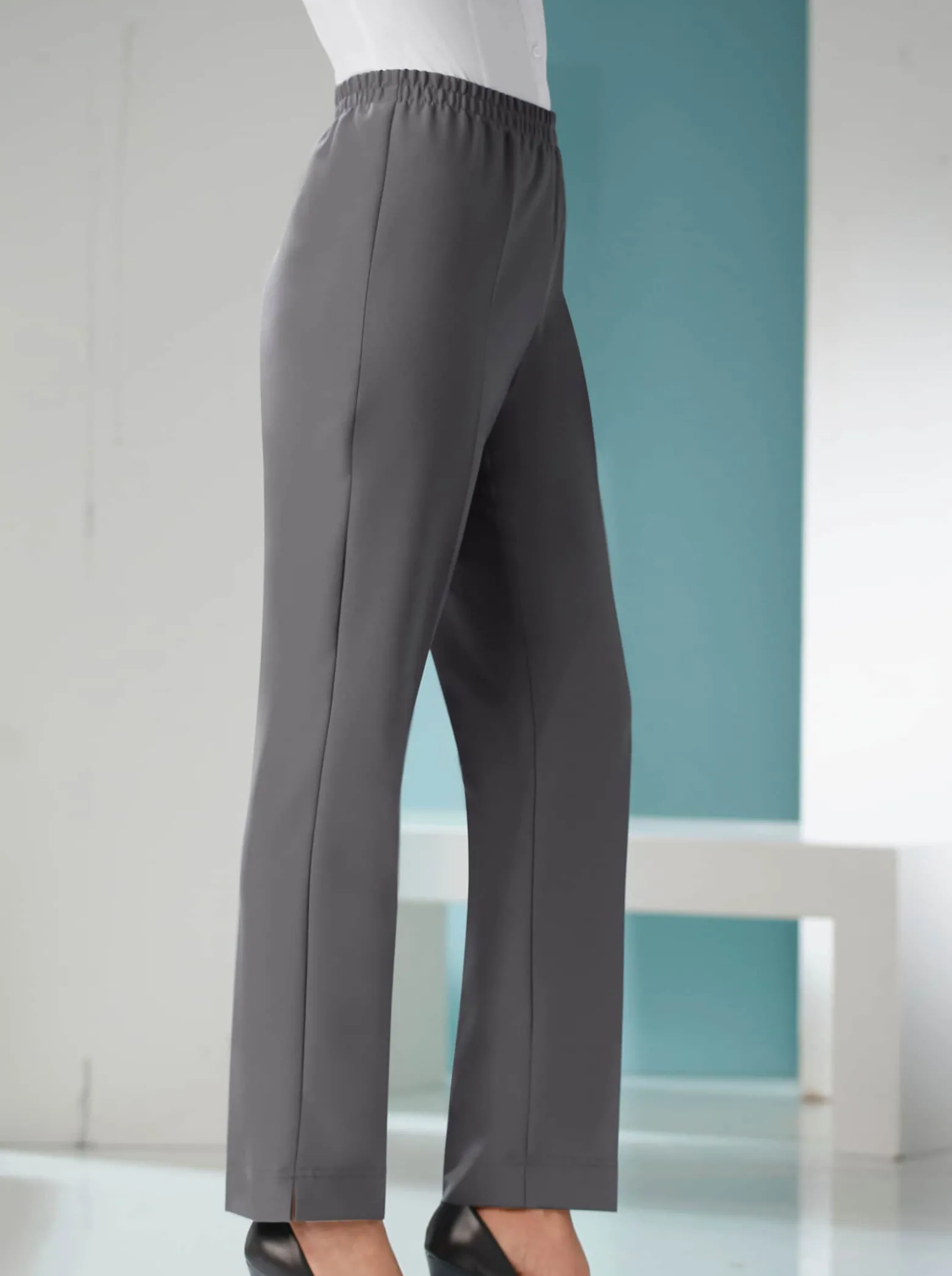 Bügelfaltenhose in Schlupfform