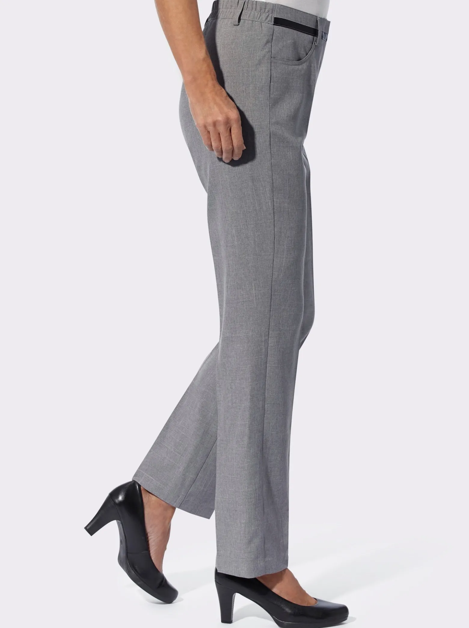 Bügelfaltenhose mit Leder-Imitat-Detail