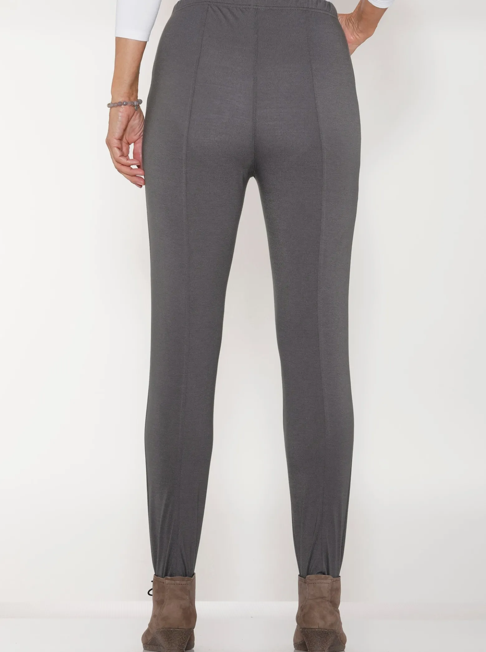 Bügelfaltenhose mit Steg