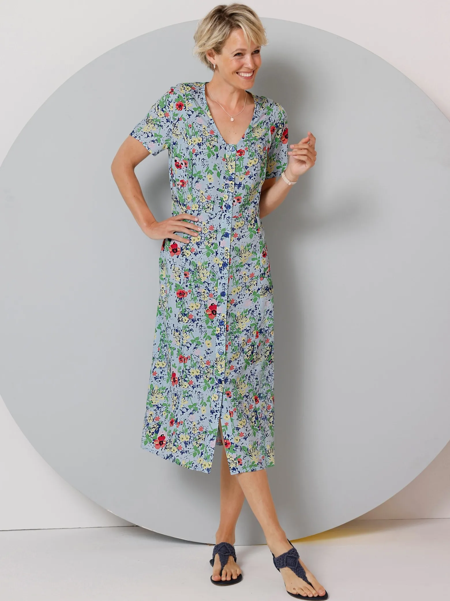 Blumenkleid aus reiner Viskose