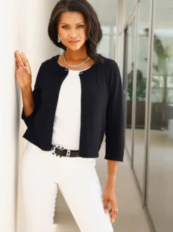 Bolero mit Zierspange
