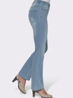 Bootcut-Jeans in Schlupfform