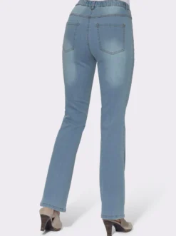 Bootcut-Jeans in Schlupfform