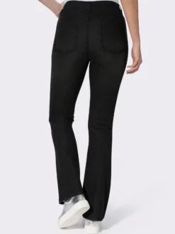 Bootcut-Jeans mit Passformsattel