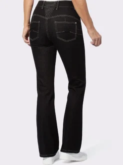 Bootcut-Jeans mit Push up-Effekt