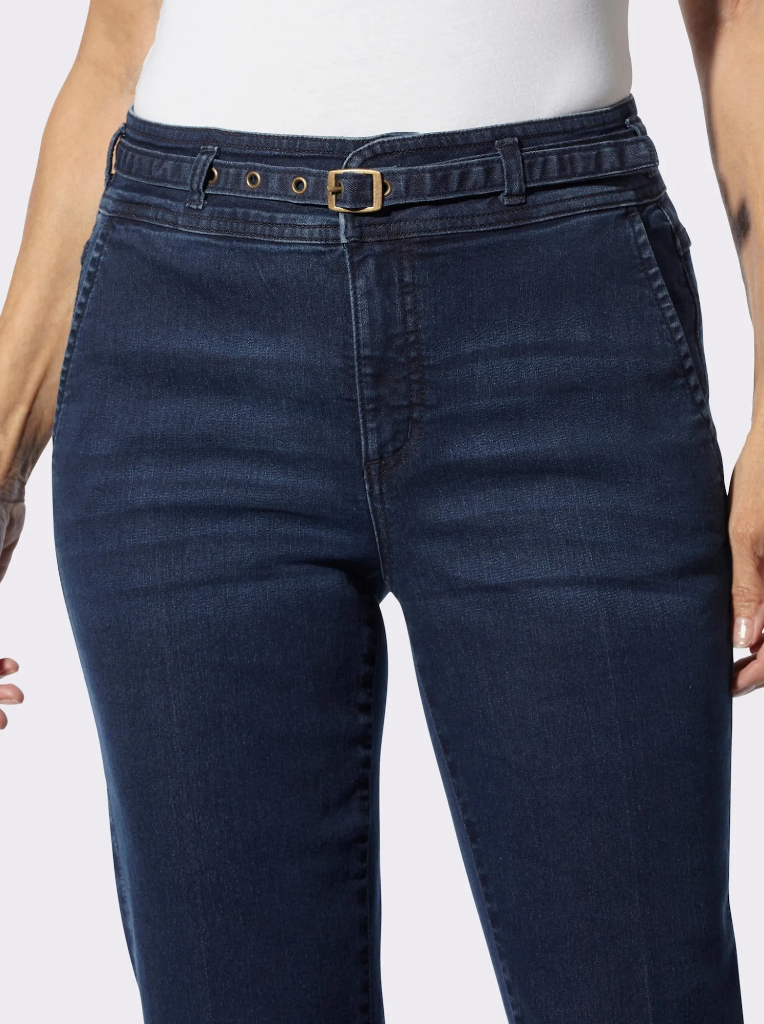 Bootcut-Jeans mit Waschung