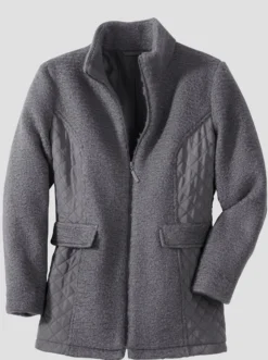 Boucléjacke mit gesteppten Einsätzen