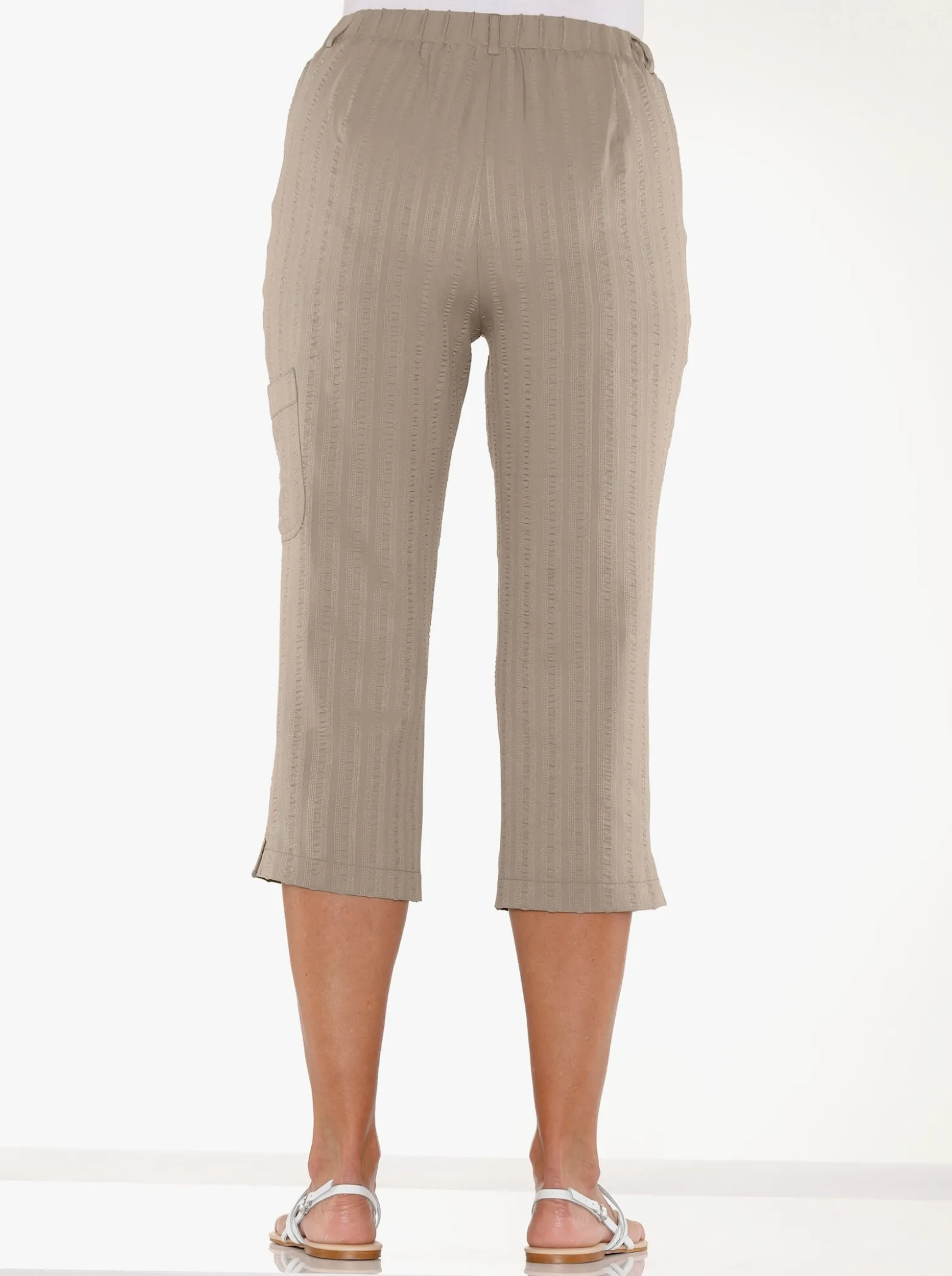 Caprihose mit imitiertem Knopfverschluss