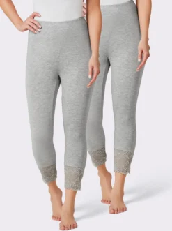 Caprileggings mit Spitzenverzierung