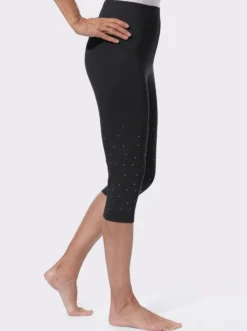 Caprileggings mit Zierplättchen am Bein