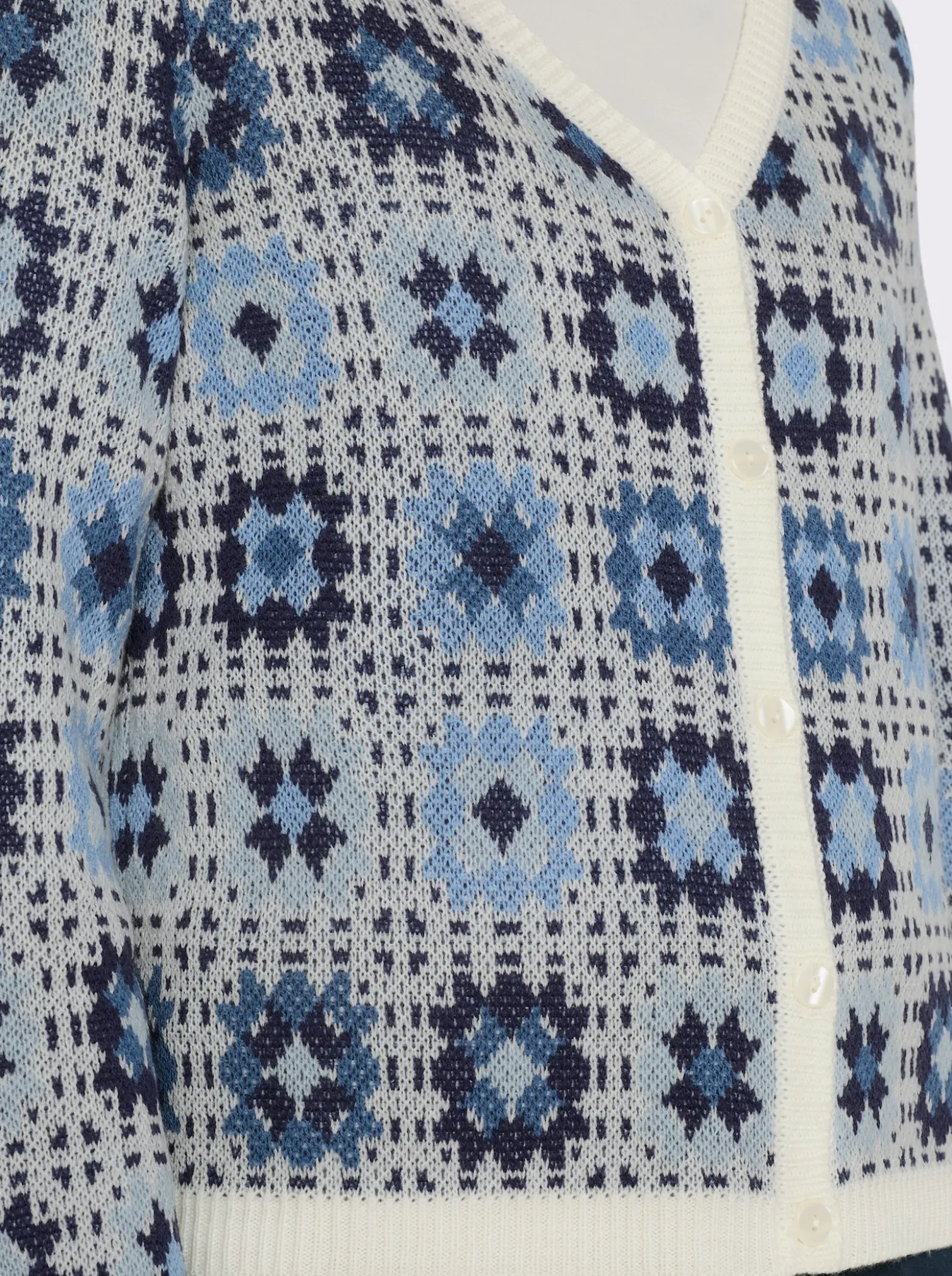 Cardigan im Patchwork-Muster