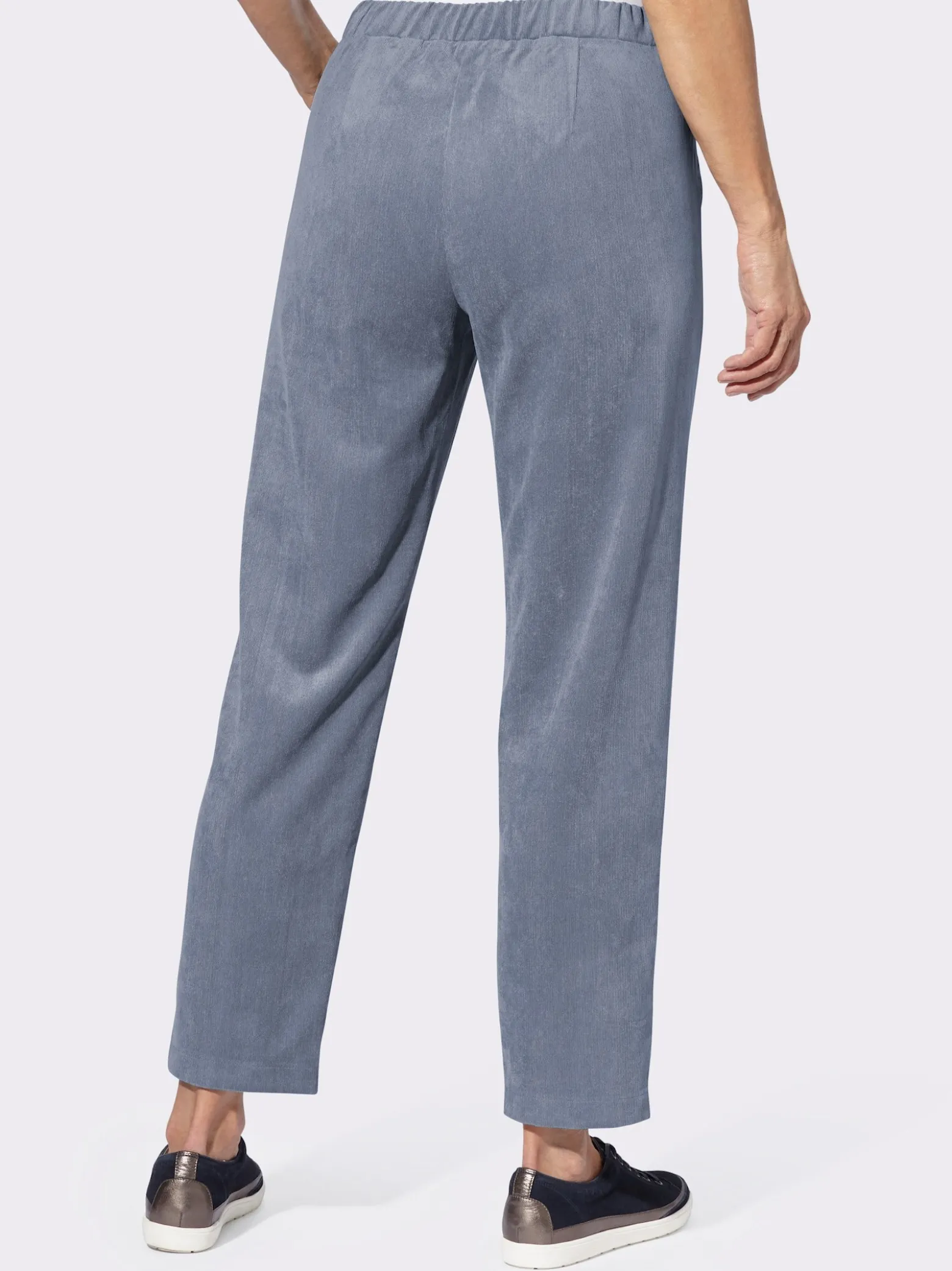 Cordhose in knöchelfreier Länge