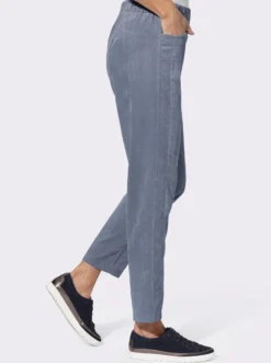 Cordhose in knöchelfreier Länge