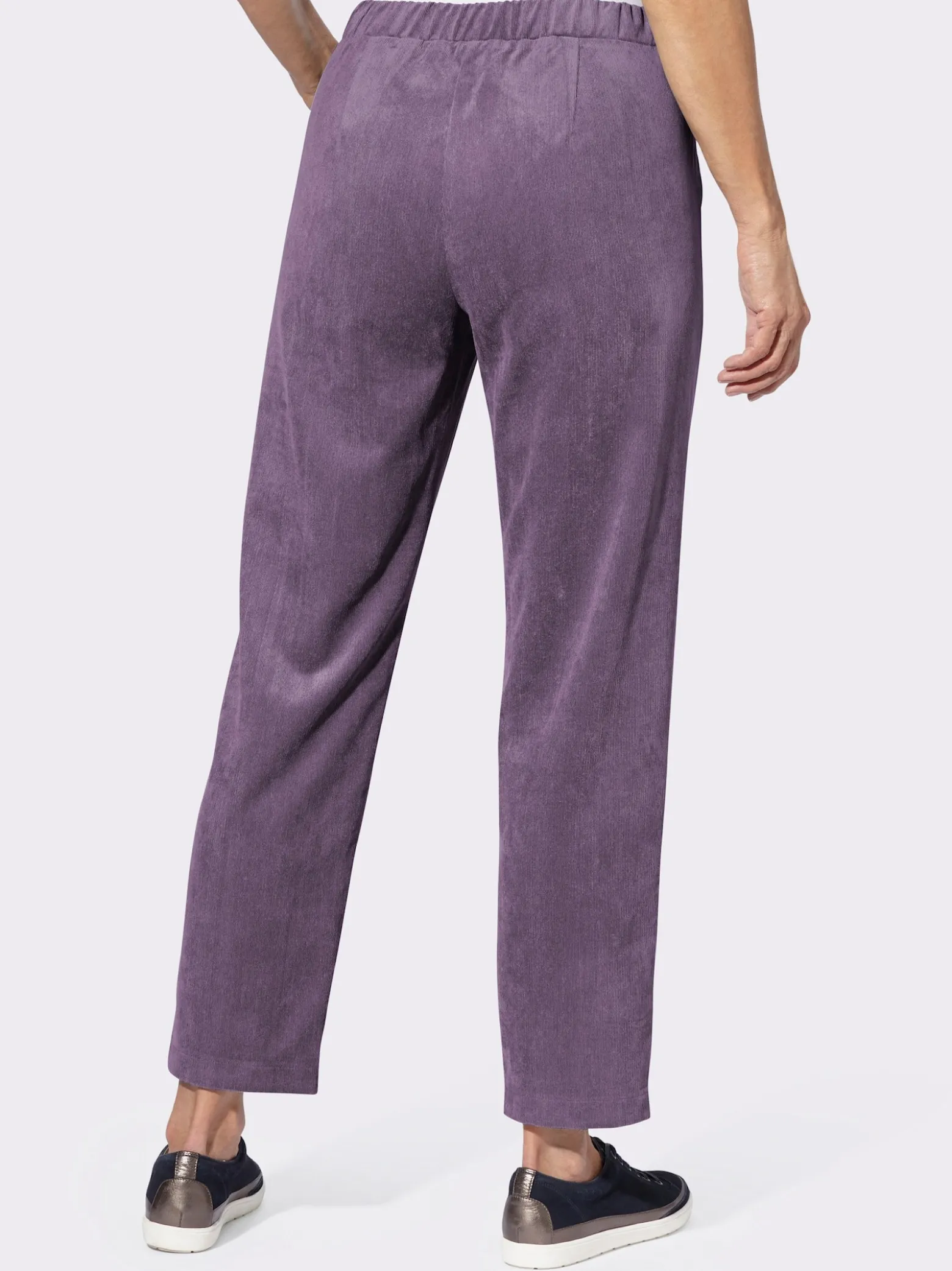 Cordhose in knöchelfreier Länge