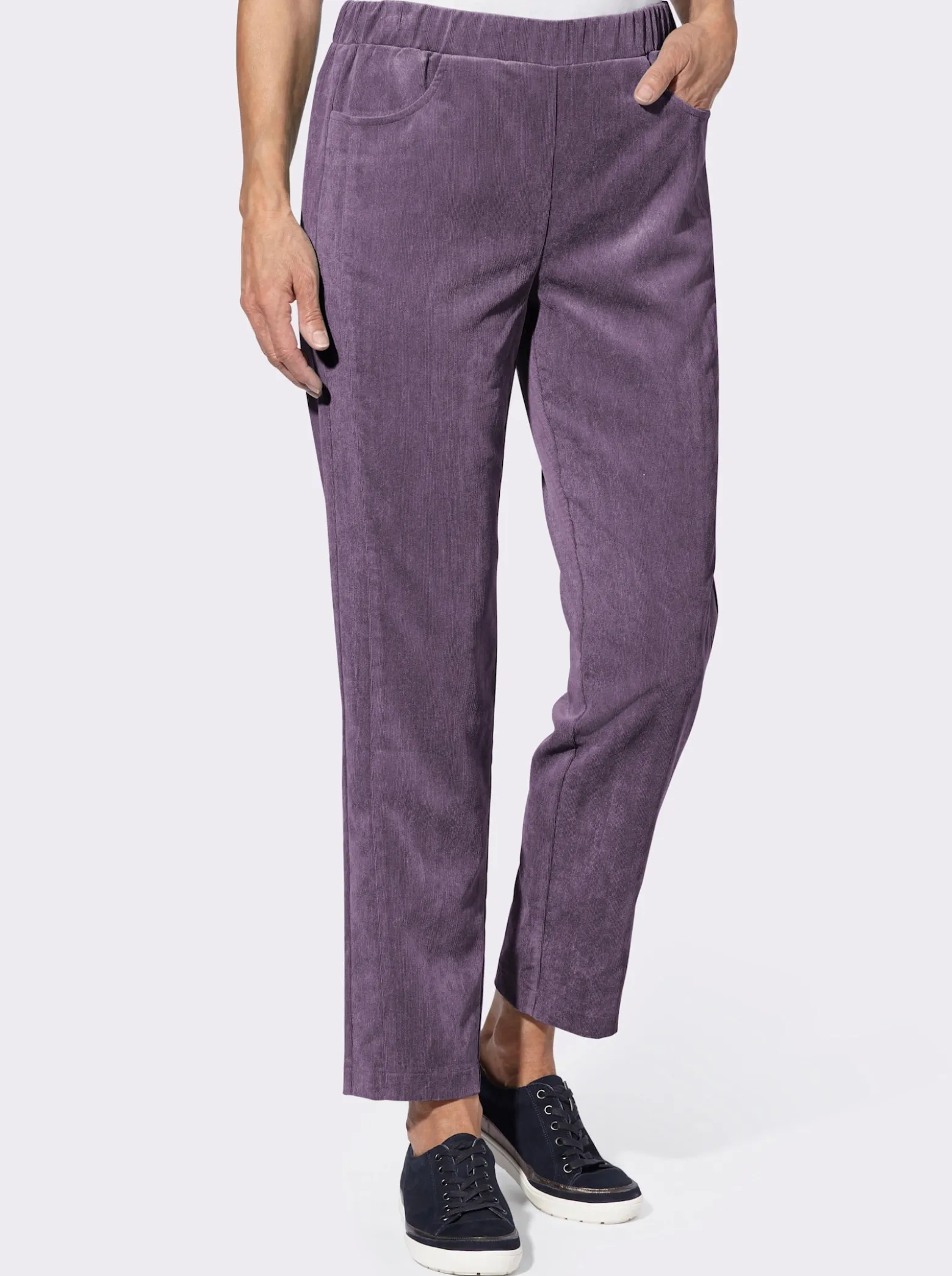 Cordhose in knöchelfreier Länge