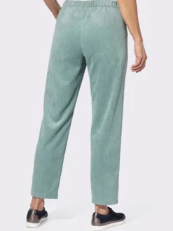 Cordhose in knöchelfreier Länge
