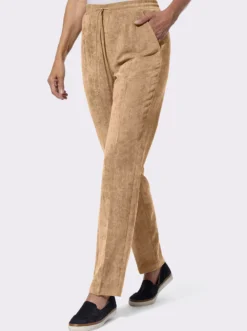Cordhose mit Bügelfalten