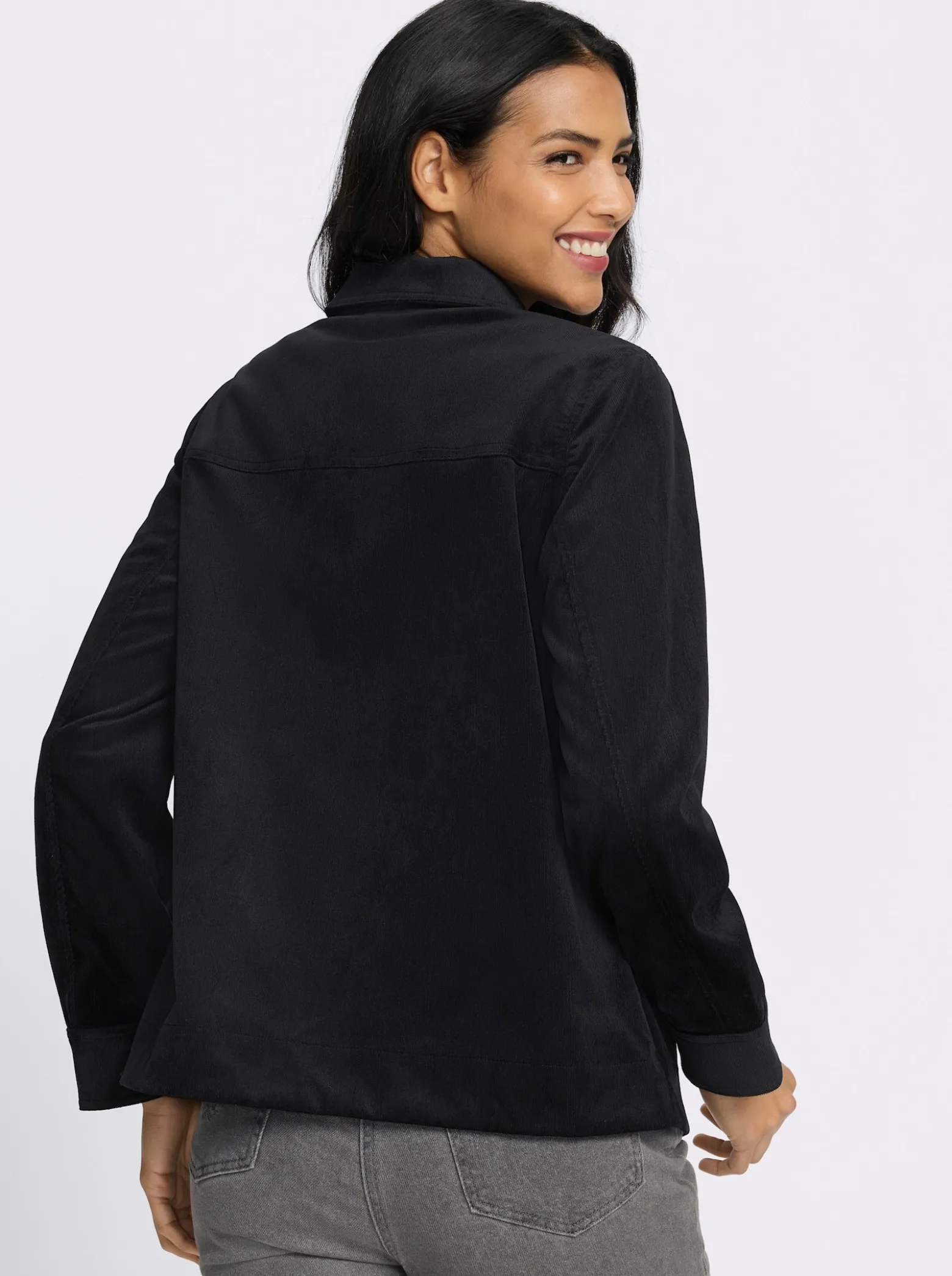 Cordjacke mit Pattentaschen