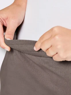 Dehnbund-Hose mit weitem Bein