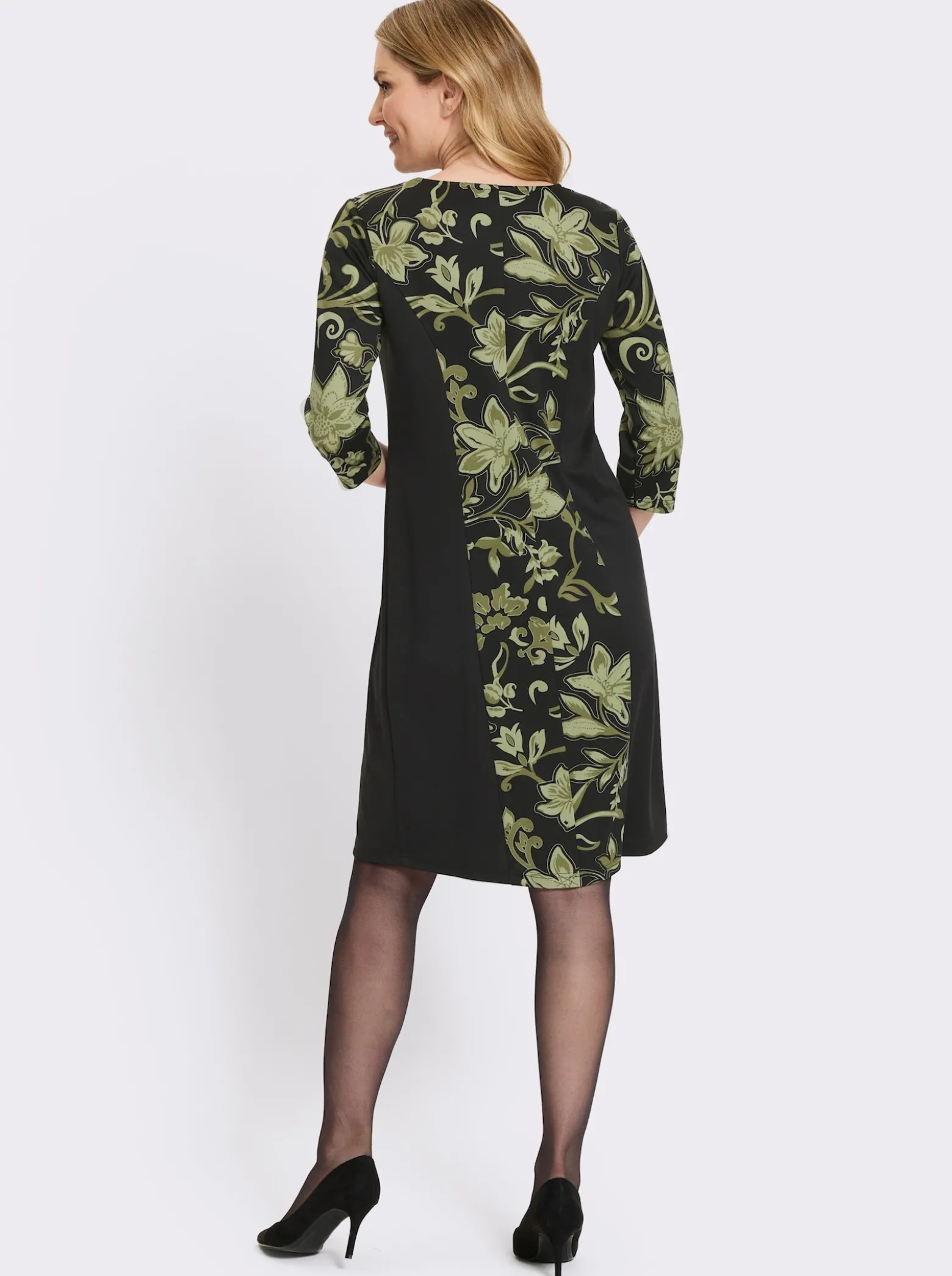 Druckkleid im Paisley-Dessin