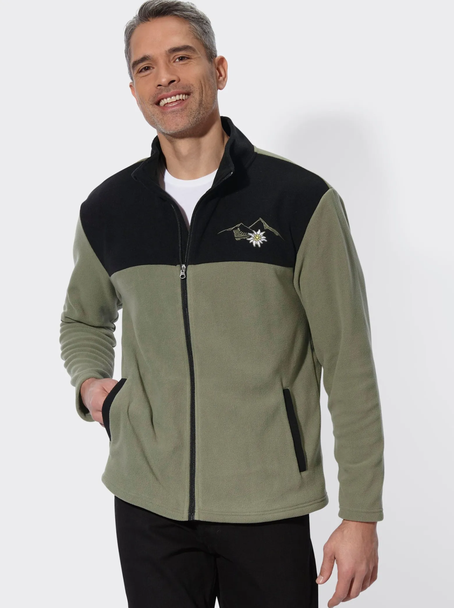 Fleecejacke mit Edelweiß-Stickerei