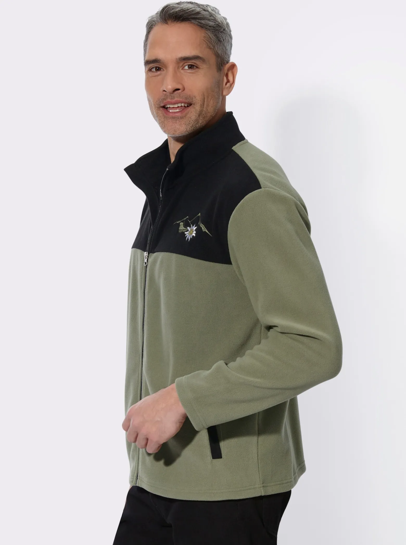 Fleecejacke mit Edelweiß-Stickerei