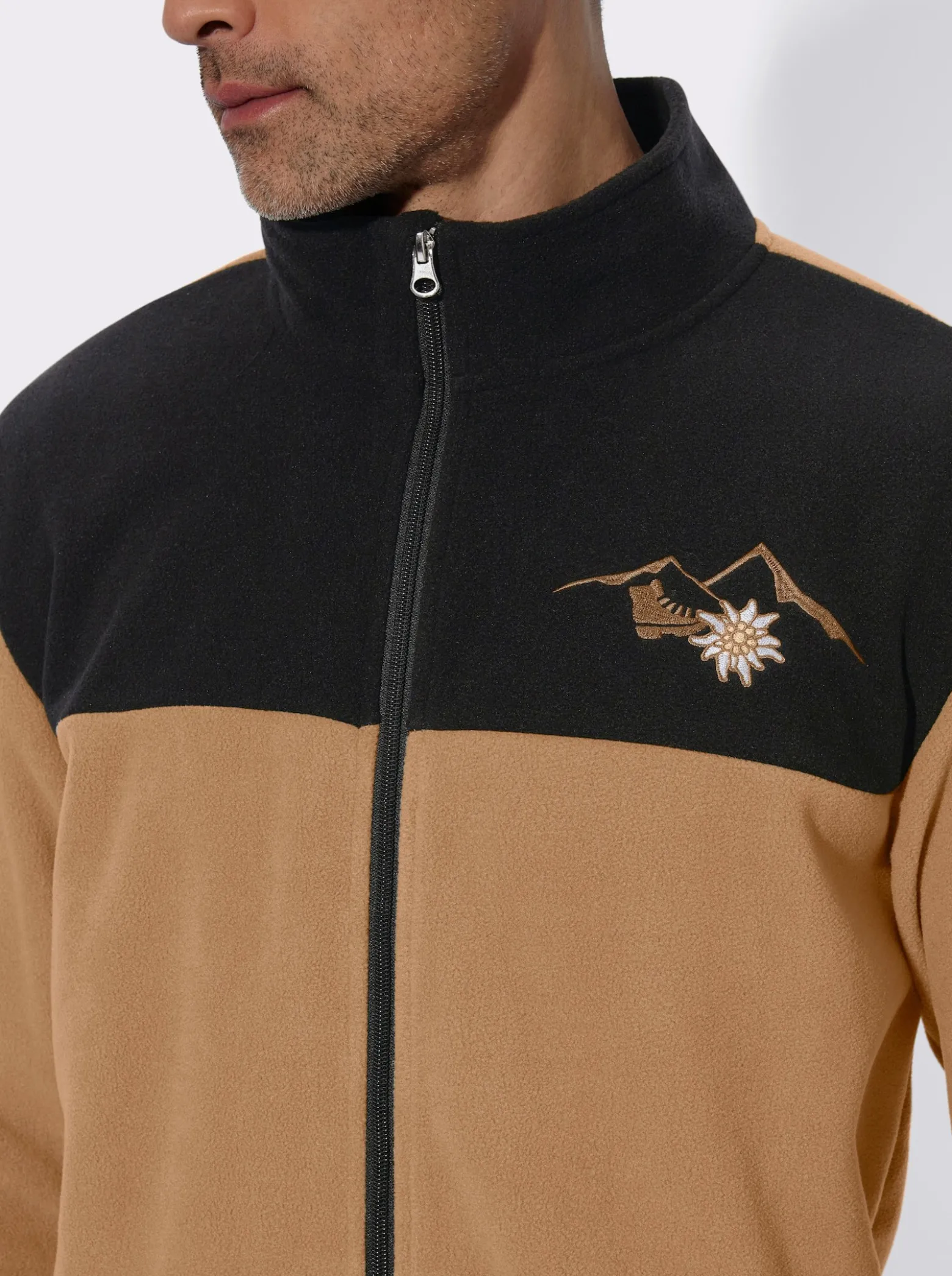 Fleecejacke mit Edelweiß-Stickerei