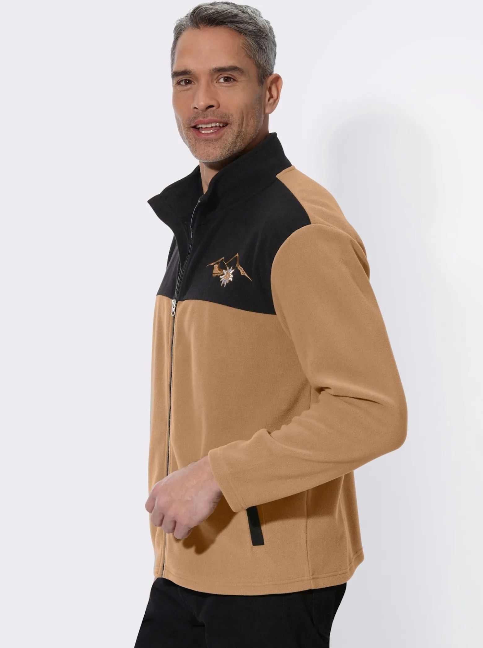 Fleecejacke mit Edelweiß-Stickerei