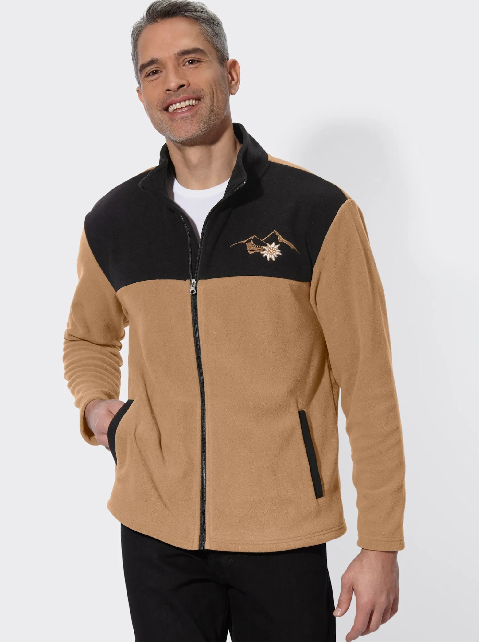 Fleecejacke mit Edelweiß-Stickerei