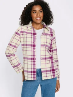 Fleecejacke mit längerem Saum im Rückteil